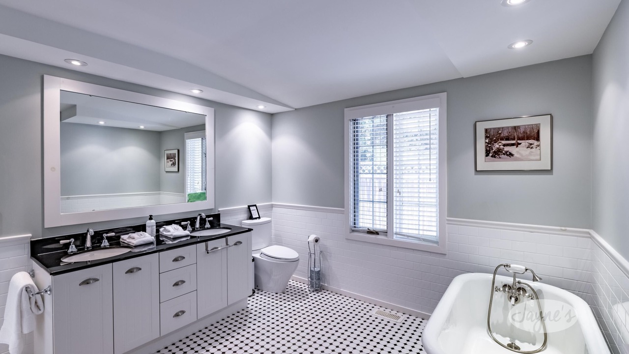 Photo of Bathroom in Bala