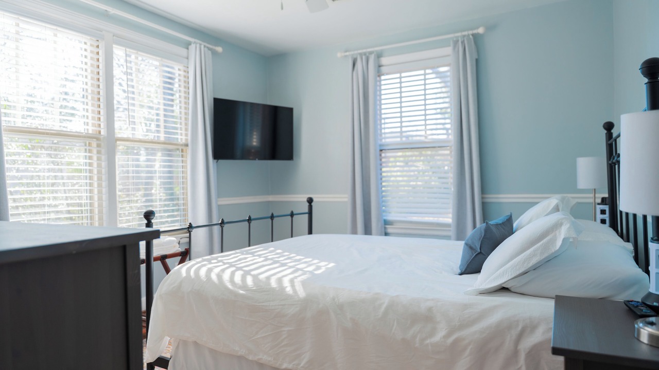 Photo of Bedroom in Forest Acres