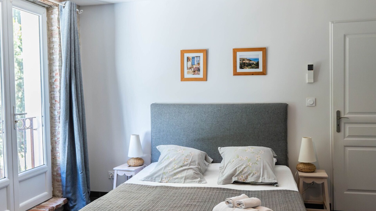 Photo of Bedroom in Saint-Genis