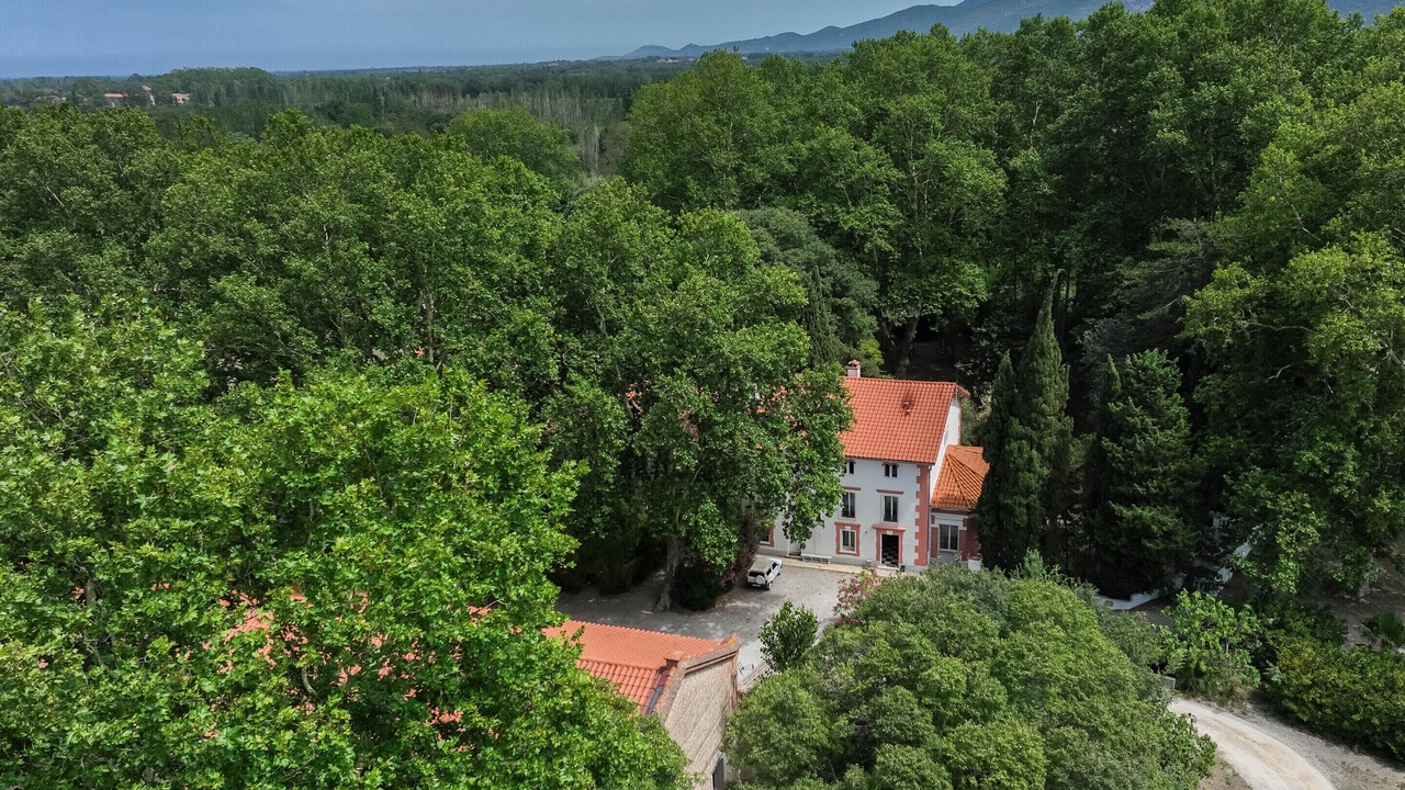 Photo of Outdoor in Saint-Genis