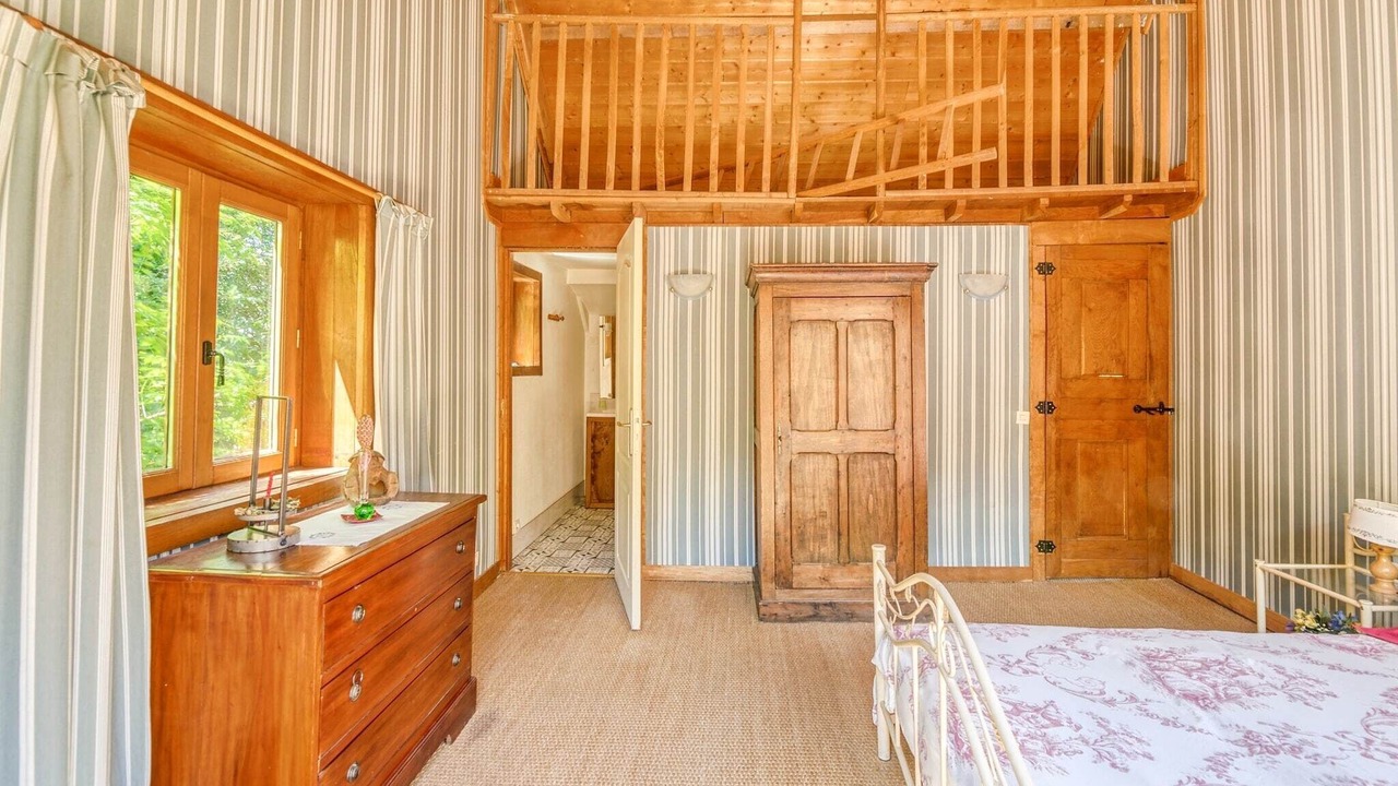 Photo of Others in Ferce