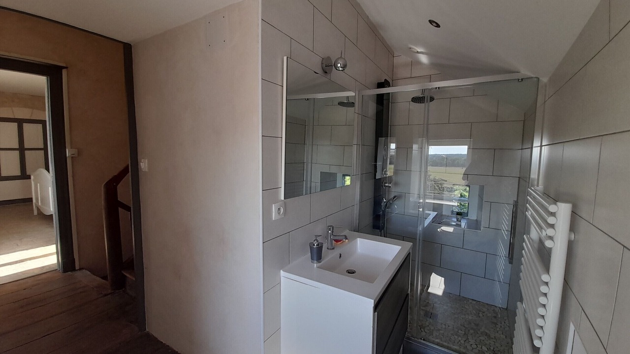 Photo of Bathroom in La Roche-Posay