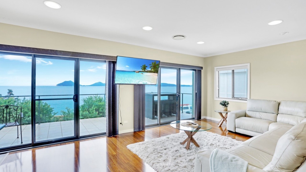 Photo of Livingroom in Hawks Nest