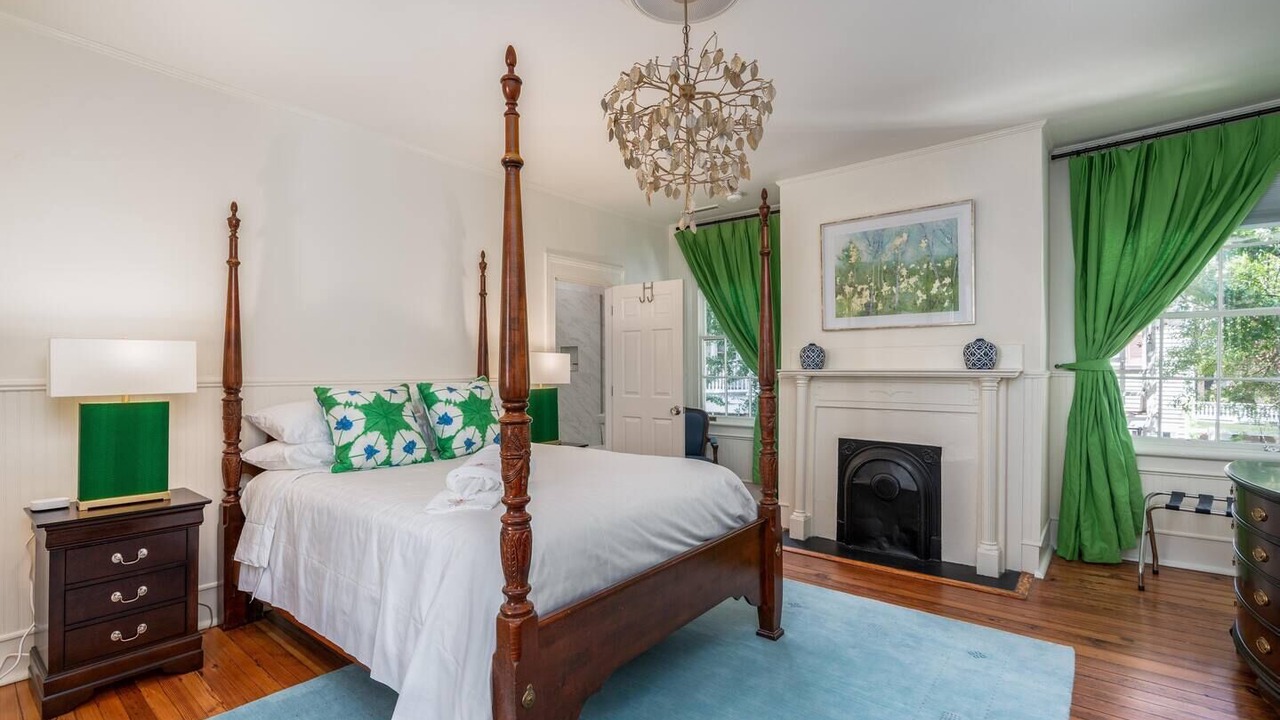 Photo of Bedroom in Downtown Charleston