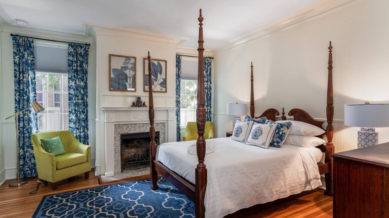 Photo of Bedroom in Downtown Charleston