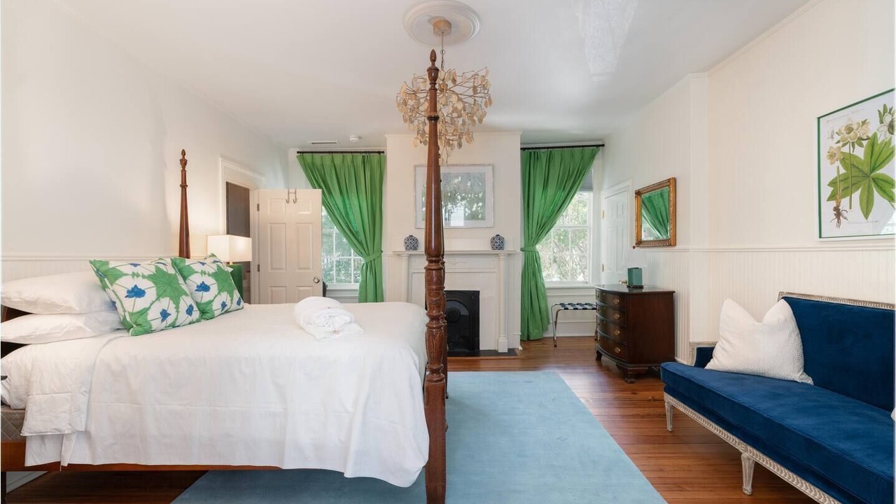Photo of Bedroom in Downtown Charleston