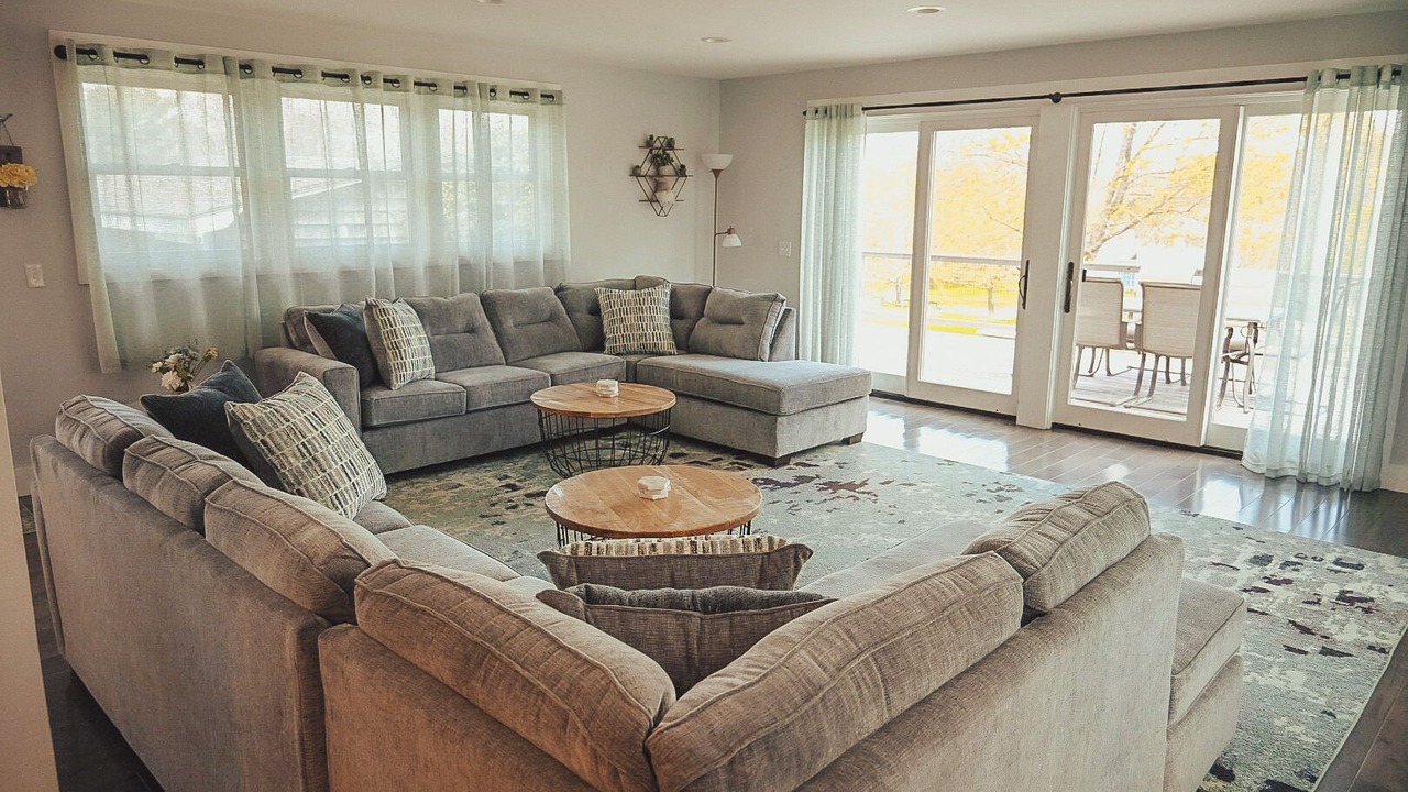 Photo of Livingroom in Hall Quarry