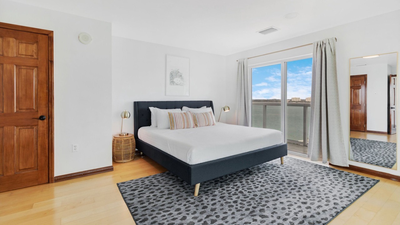 Photo of Bedroom in North Bay Village