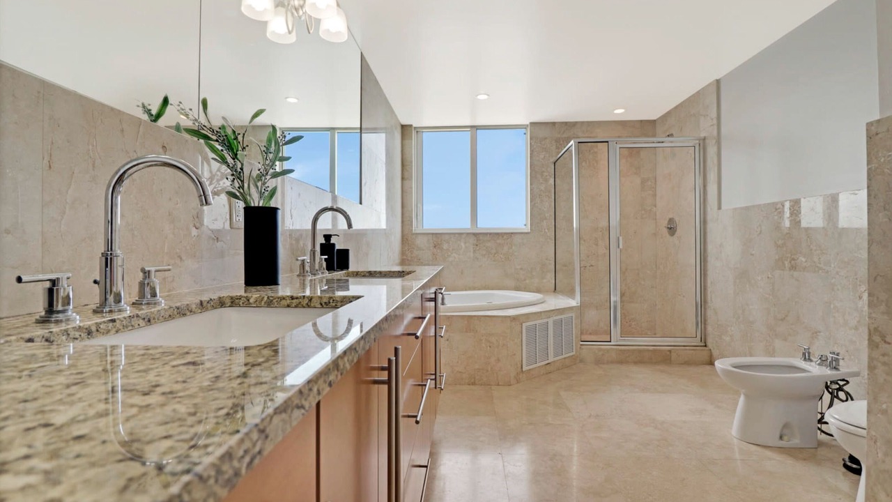 Photo of Bathroom in North Bay Village