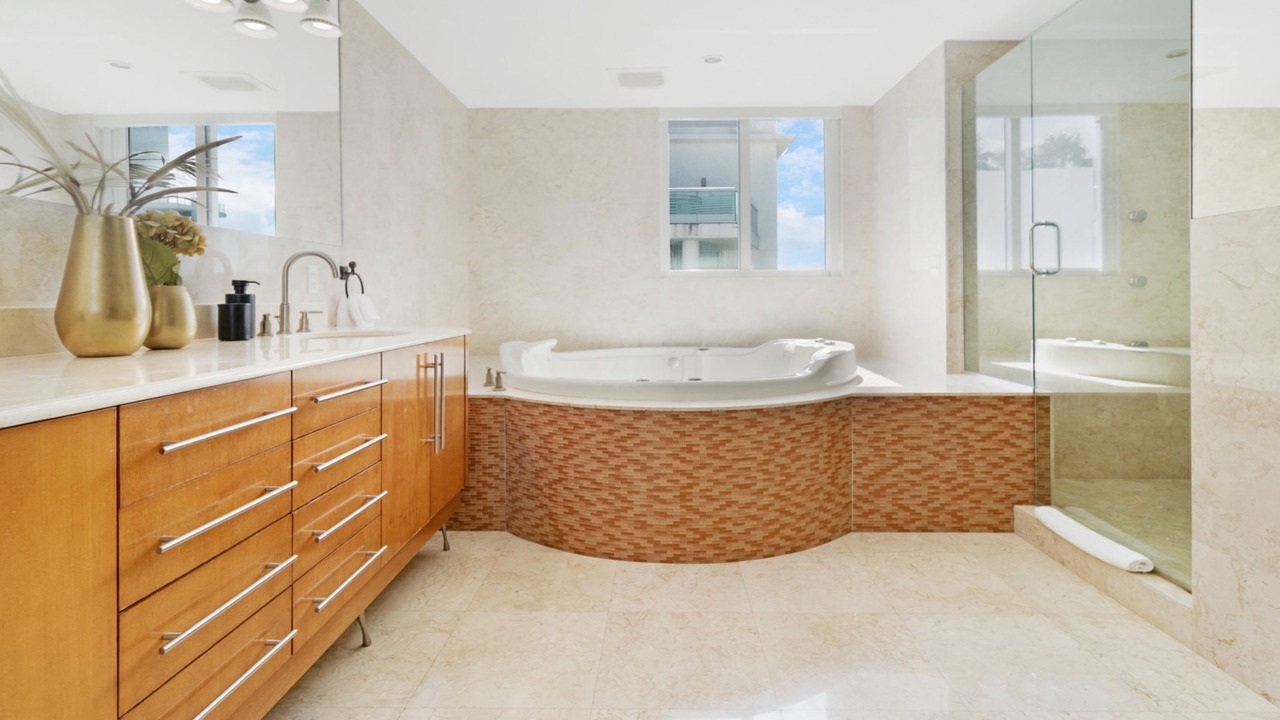 Photo of Bathroom in North Bay Village