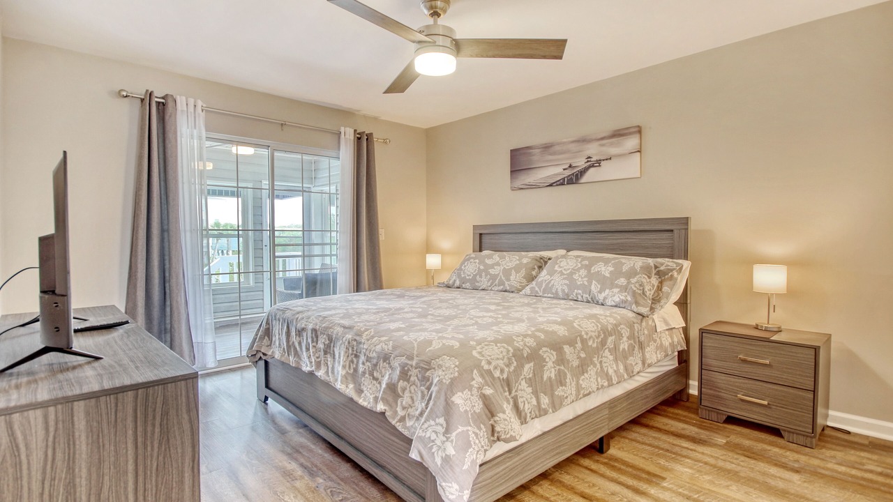 Photo of Bedroom in Cherry Grove Beach