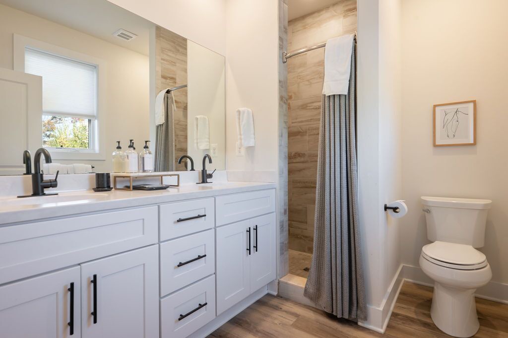 Photo of Bathroom in Batesville