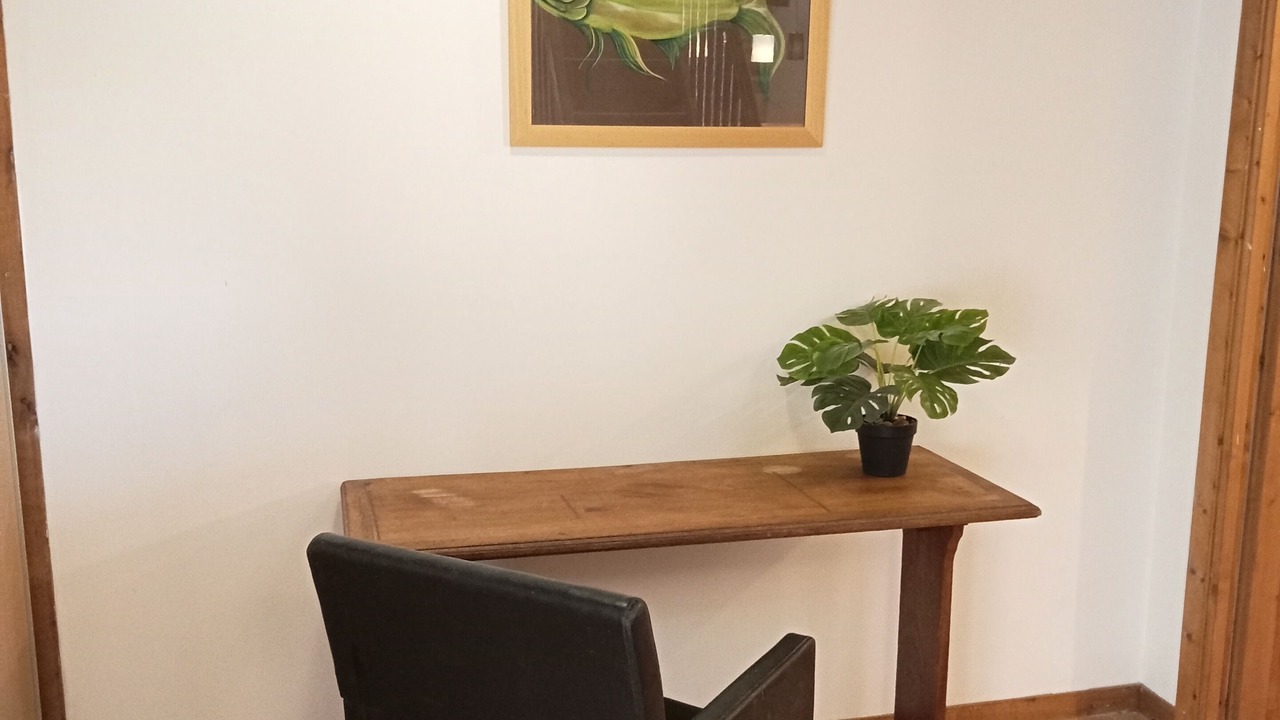 Photo of Others in Guenin