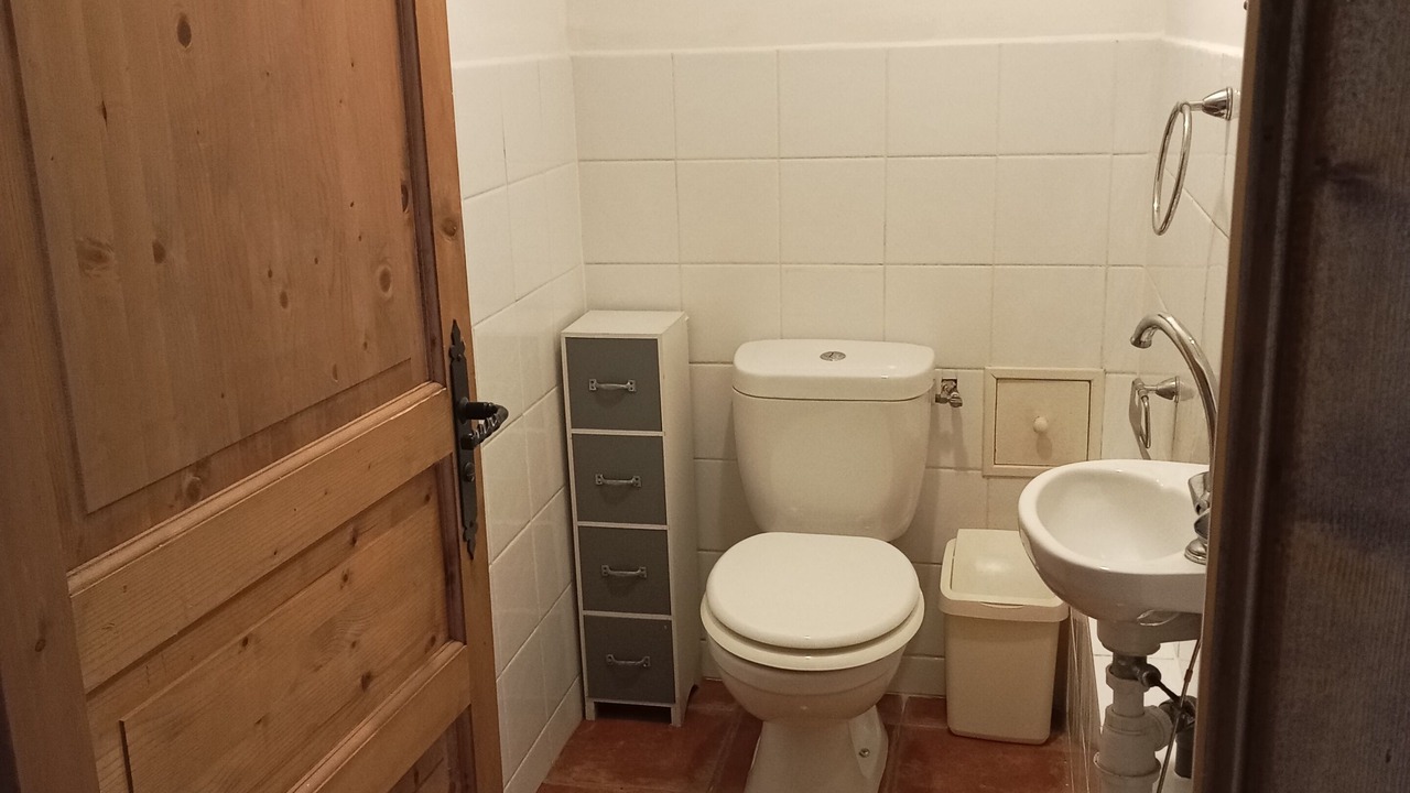 Photo of Bathroom in Guenin