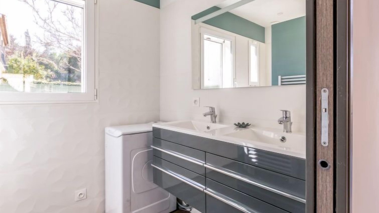 Photo of Bathroom in Le Mourillon
