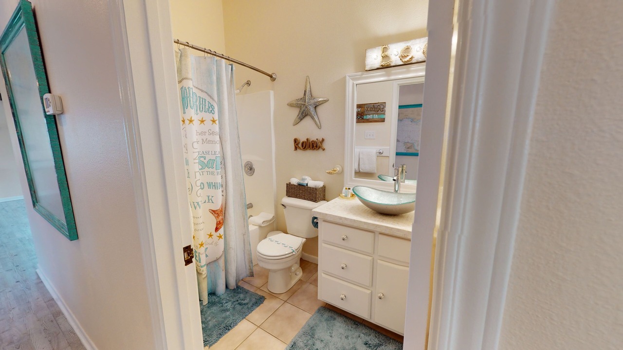 Photo of Bathroom in Leeward Sands