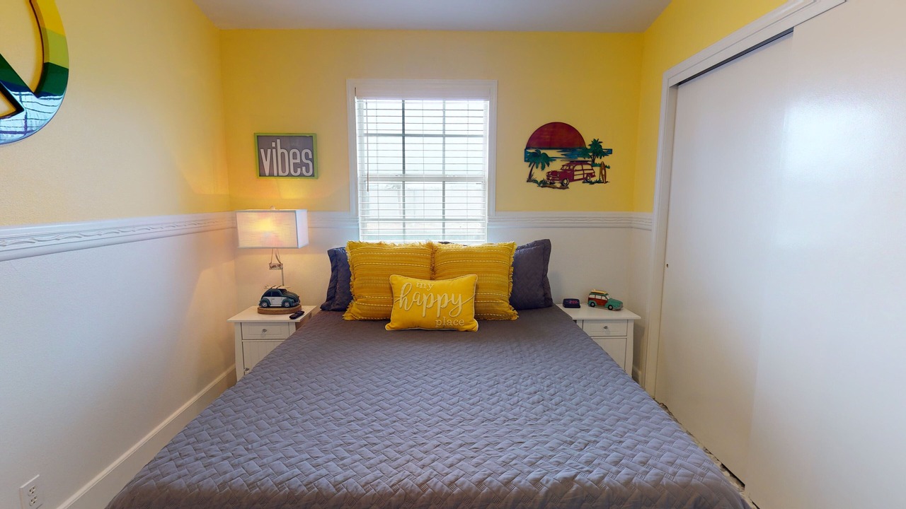 Photo of Bedroom in Leeward Sands