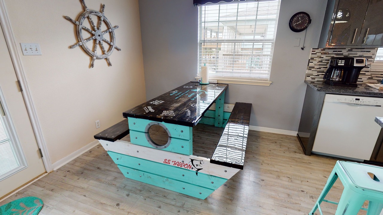 Photo of Kitchen in Leeward Sands