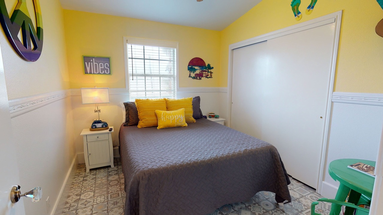 Photo of Bedroom in Leeward Sands