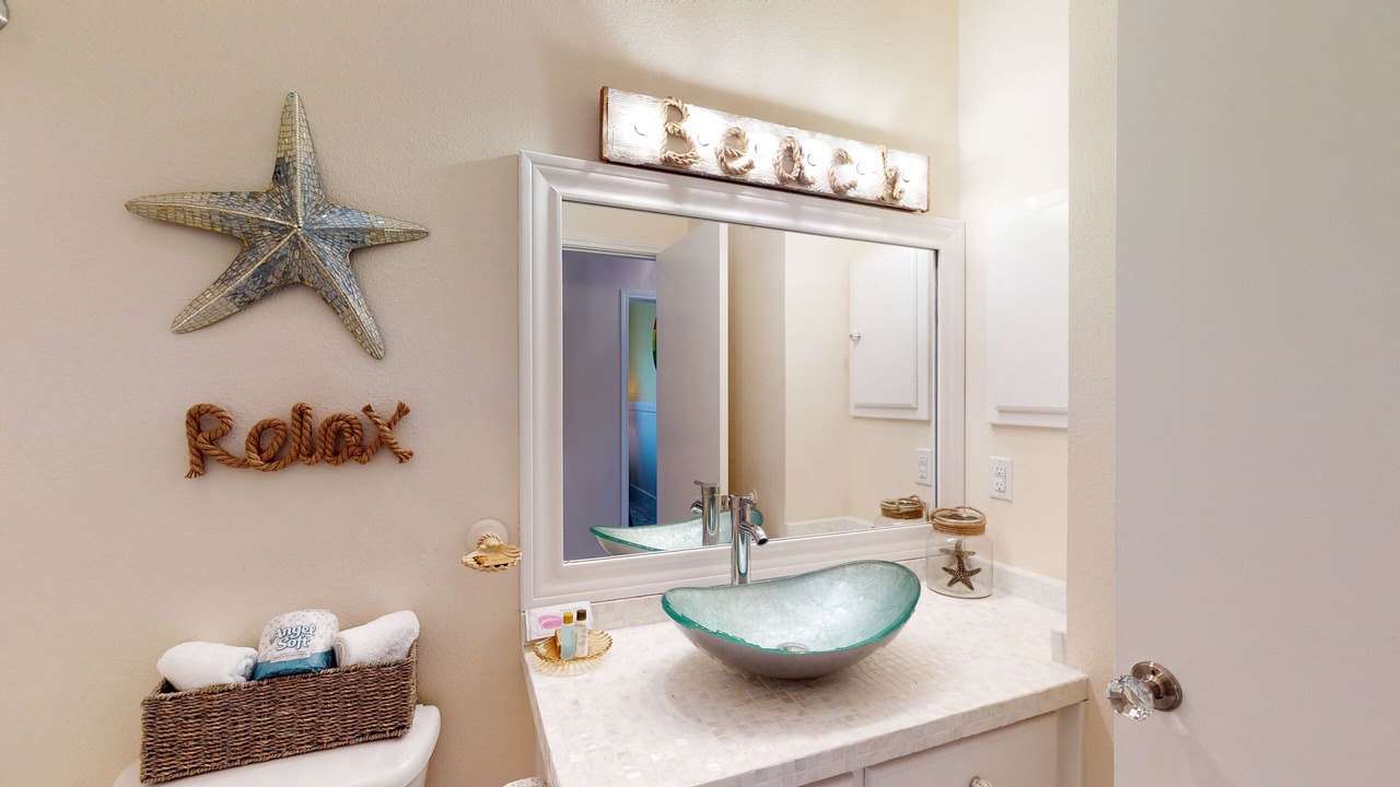 Photo of Bathroom in Leeward Sands