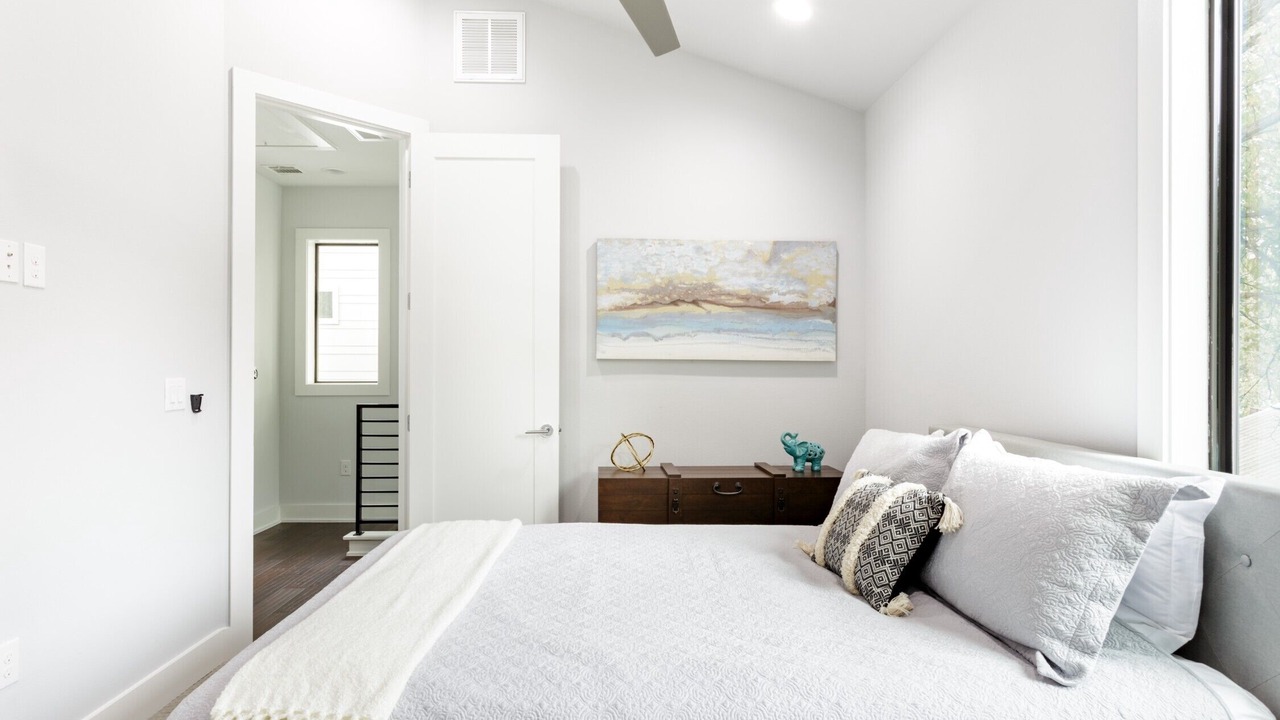 Photo of Bedroom in East Cesar Chavez
