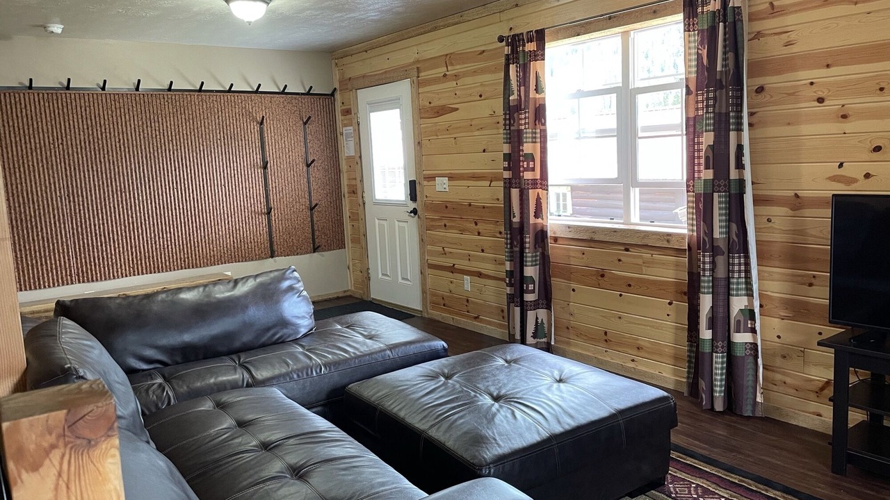 Photo of Livingroom in Cooke City-Silver Gate