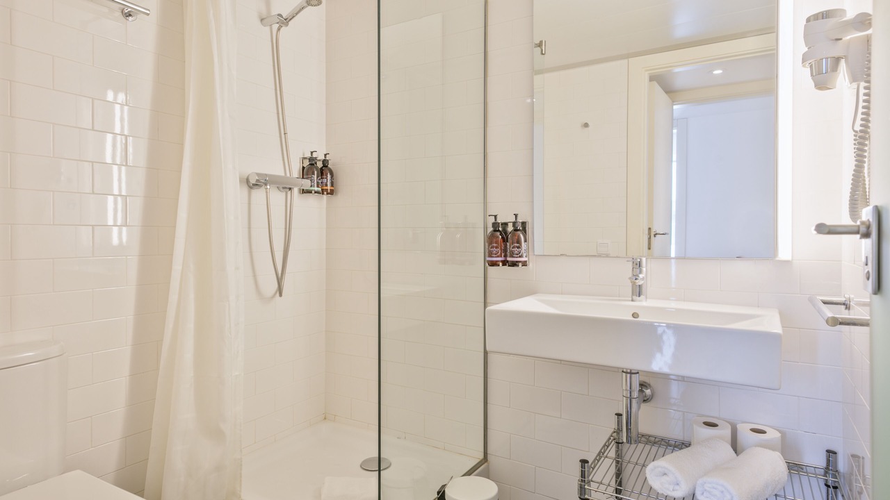 Photo of Bathroom in Poblenou