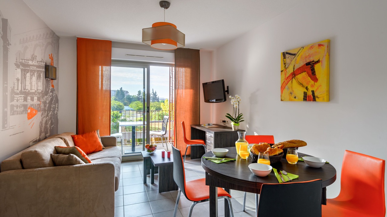 Photo of Livingroom in Millenaire