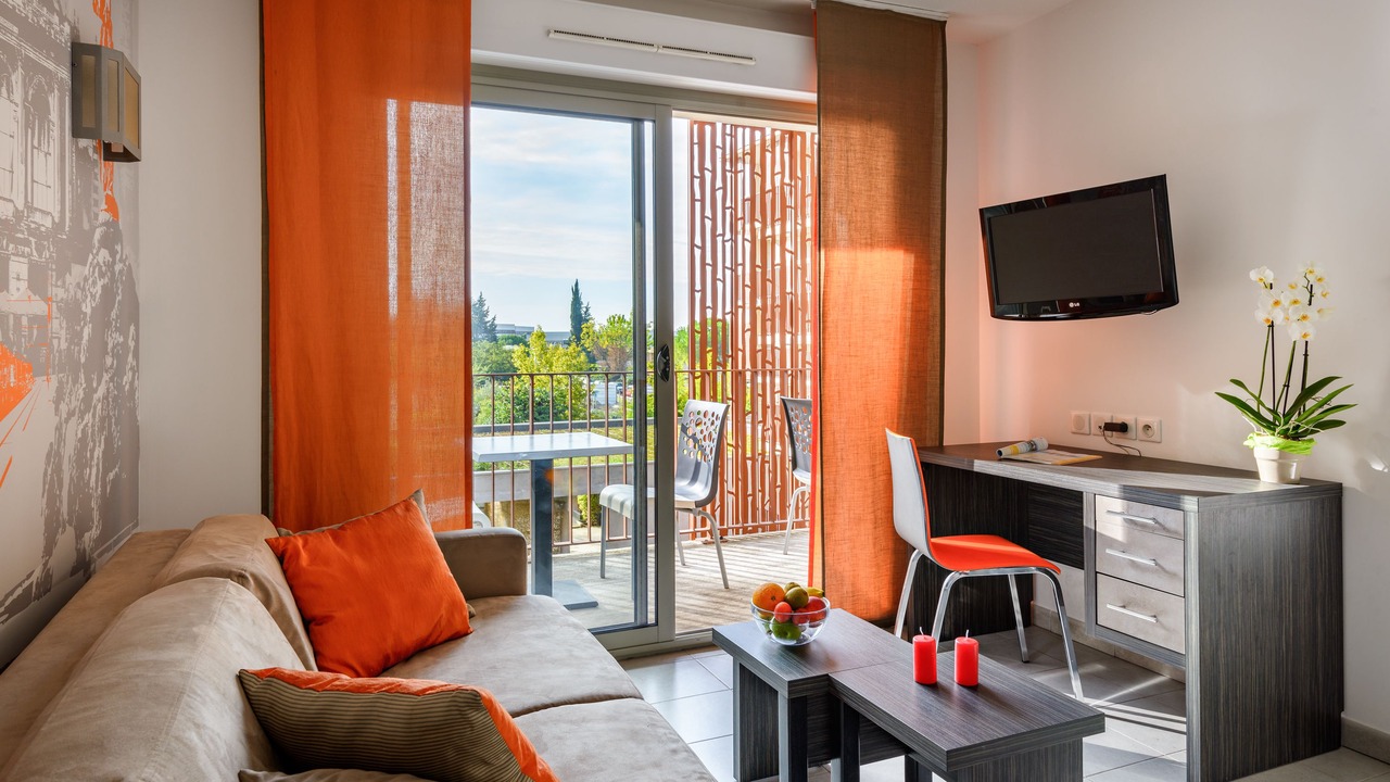 Photo of Livingroom in Millenaire
