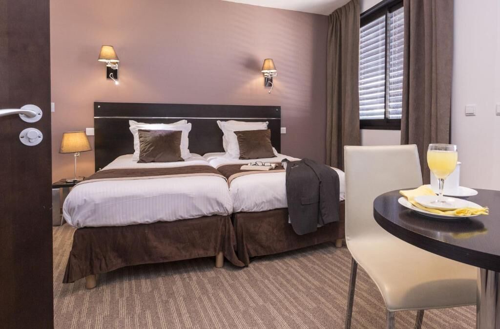 Photo of Bedroom in Ferney-Voltaire