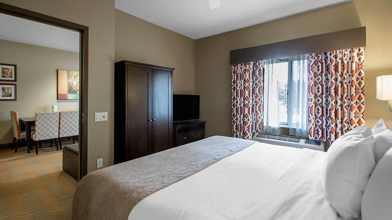 Photo of Bedroom in Lake Delton