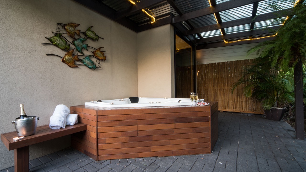 Photo of Bathroom in Palm Grove