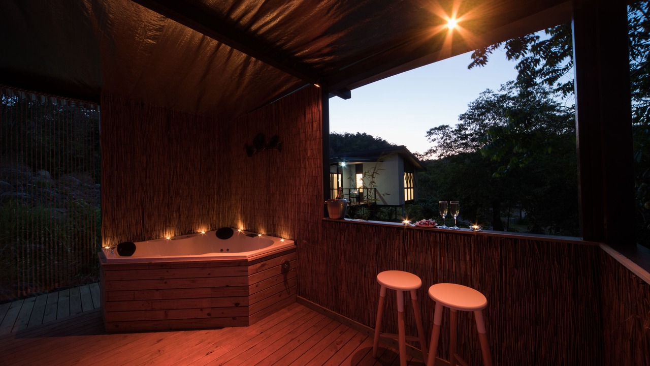 Photo of Outdoor in Palm Grove