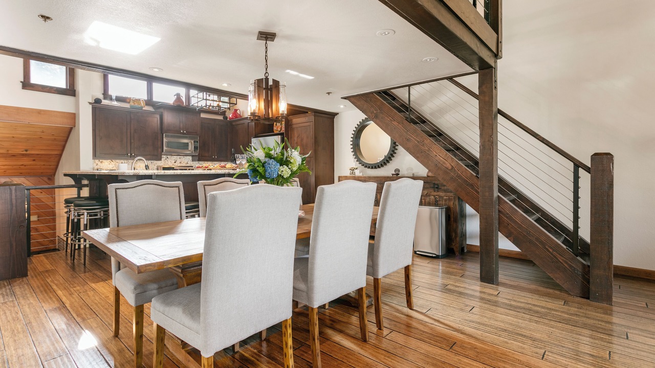 Photo of Livingroom in Deer Valley