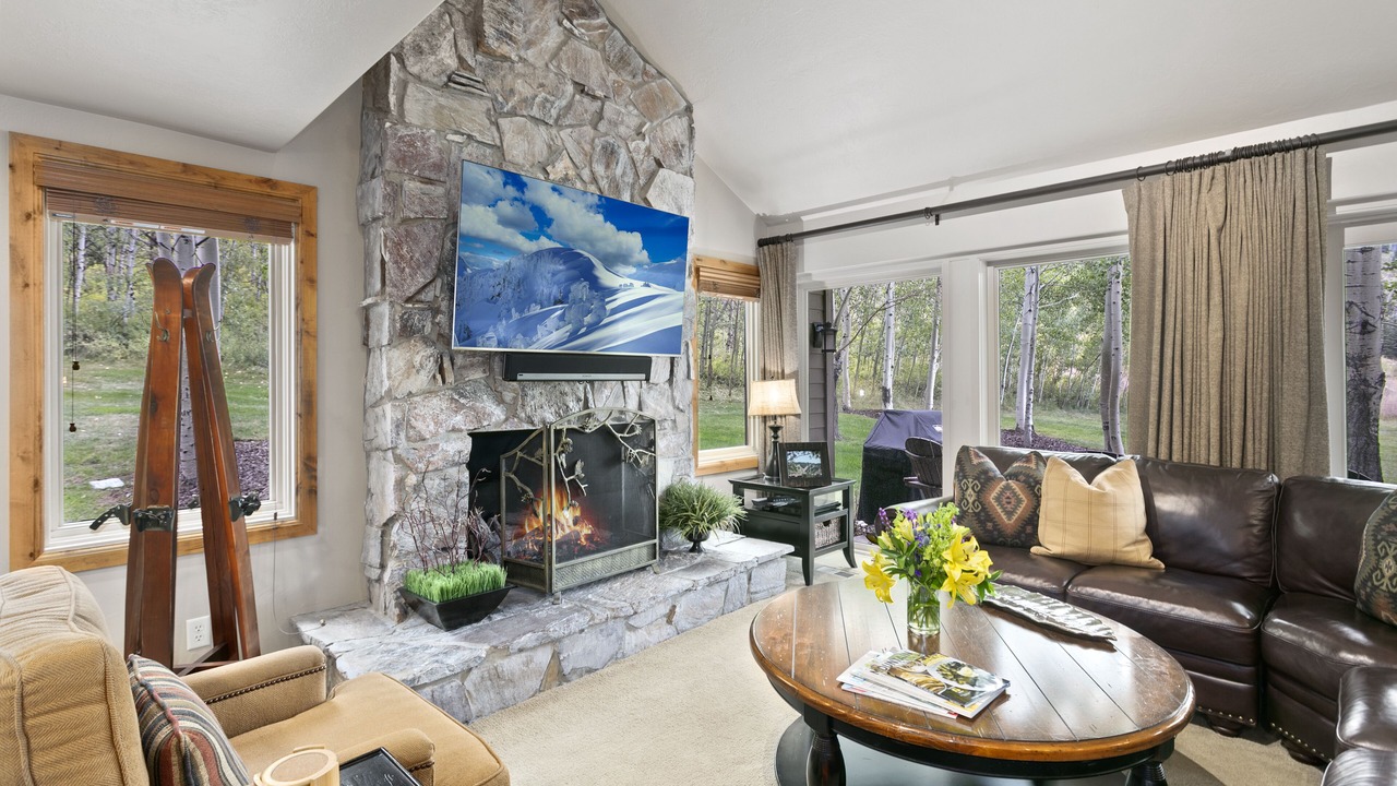 Photo of Livingroom in Deer Valley