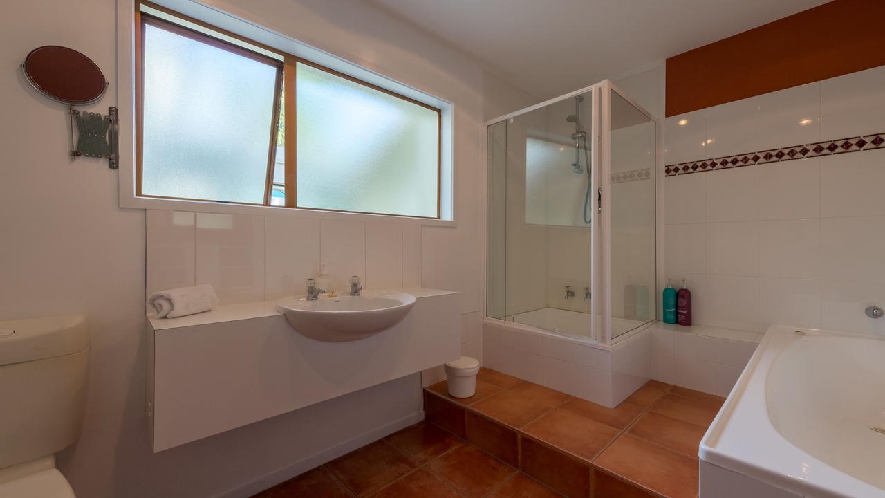 Photo of Bathroom in Coopers Beach