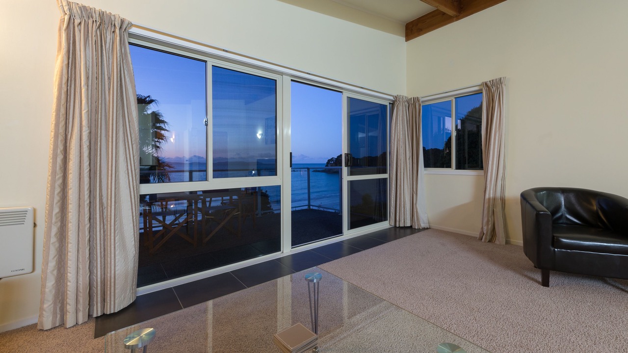 Photo of Livingroom in Coopers Beach