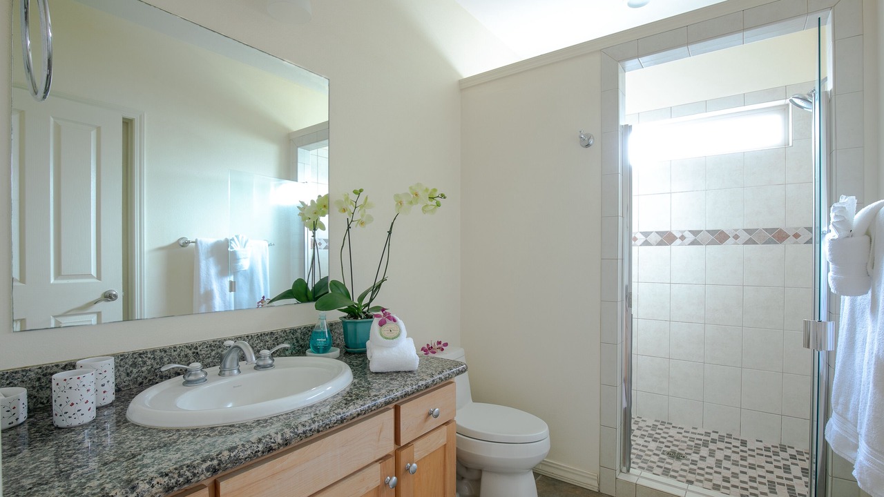 Photo of Bathroom in Kuau