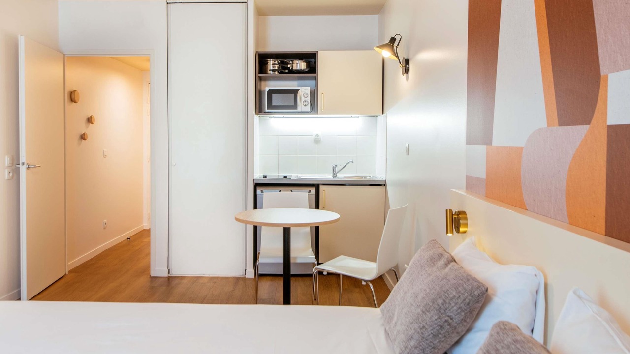 Photo of Bedroom in Asnieres-sur-Seine