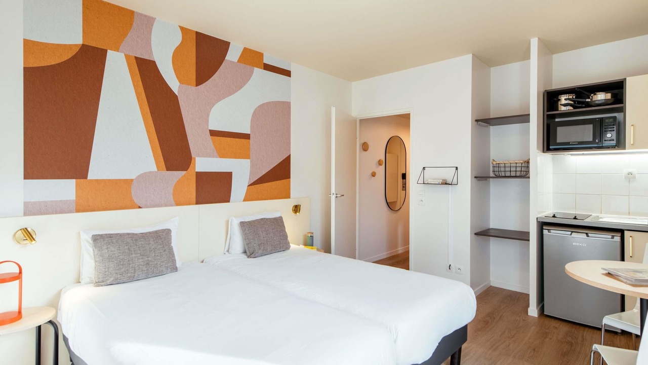 Photo of Bedroom in Asnieres-sur-Seine