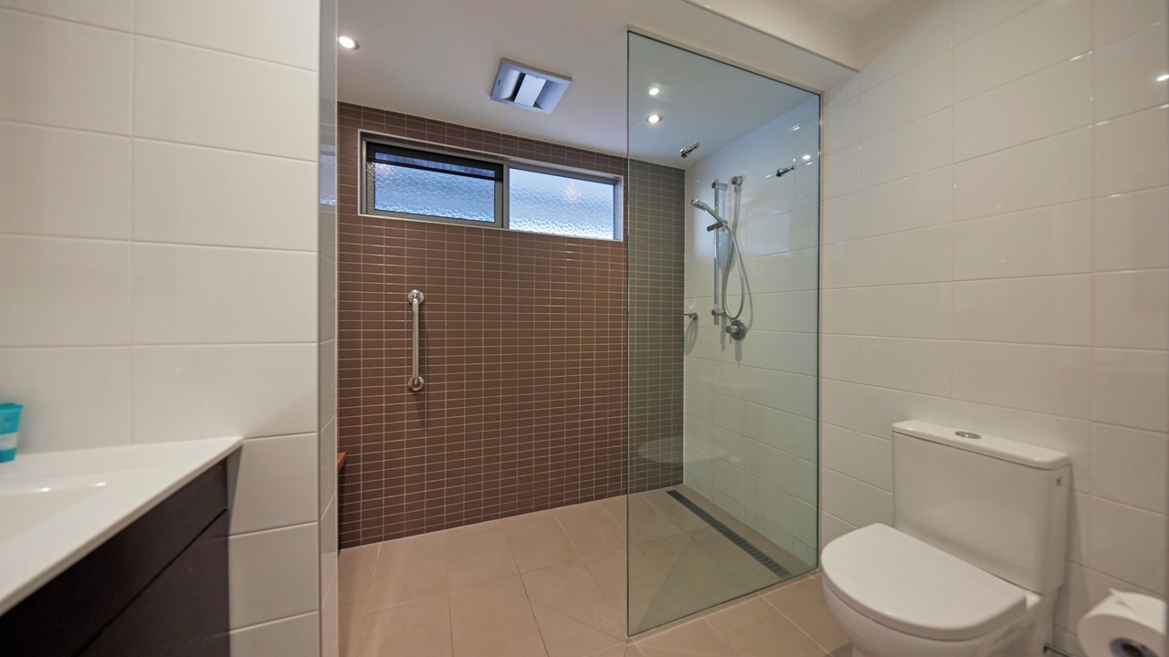 Photo of Bathroom in Eight Mile Plains