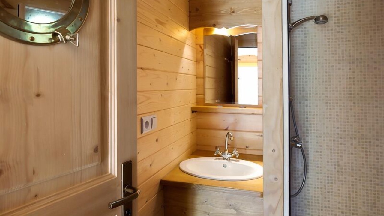 Photo of Bathroom in Dienne