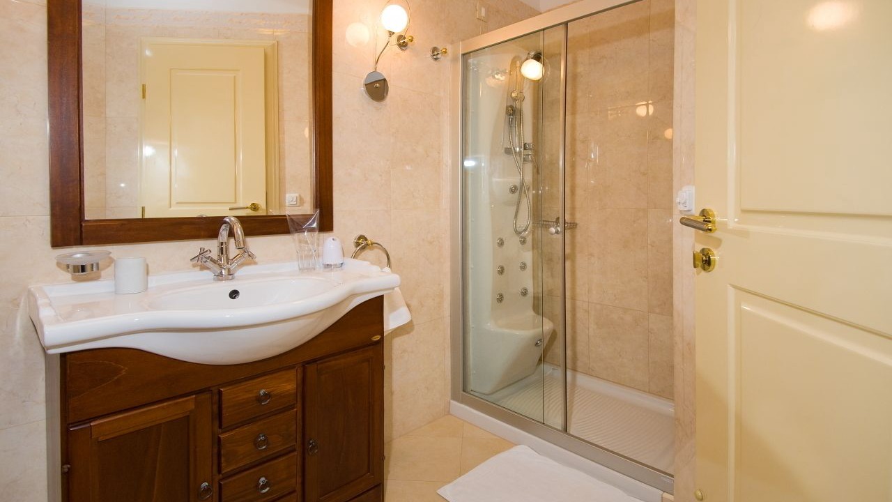 Photo of Bathroom in Brela