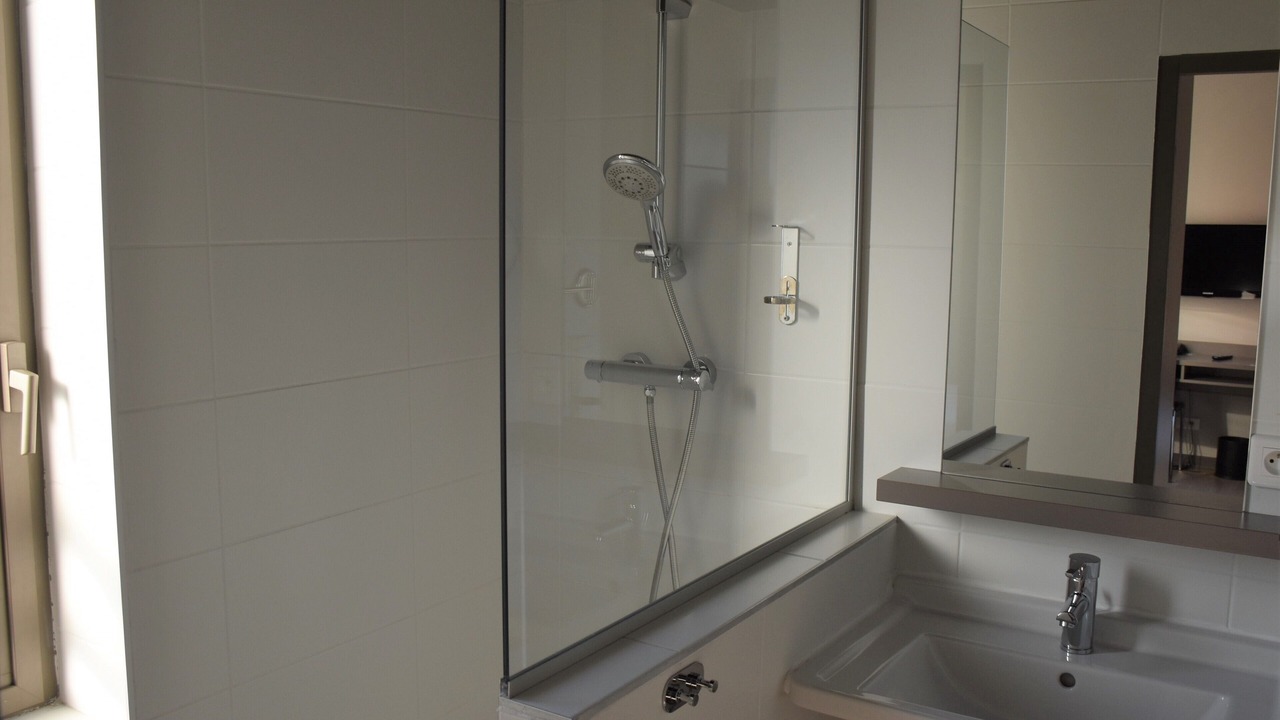 Photo of Bathroom in 9th Arrondissement