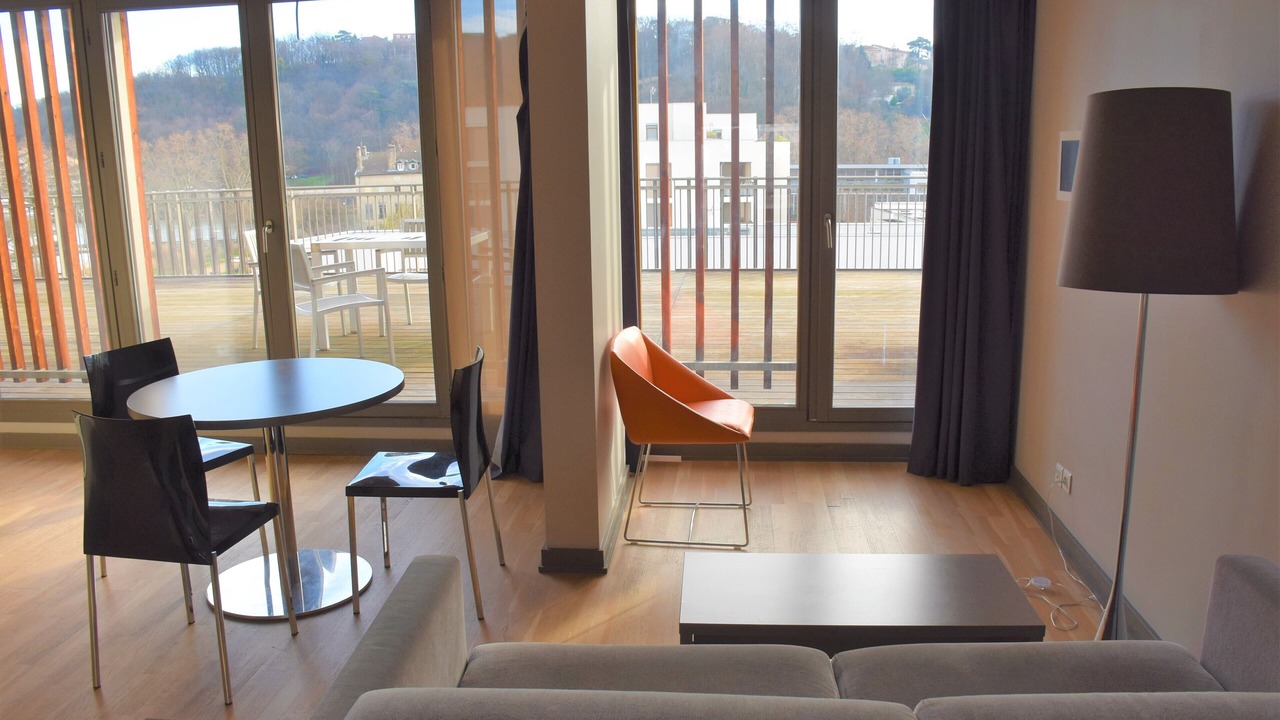 Photo of Bedroom in 9th Arrondissement