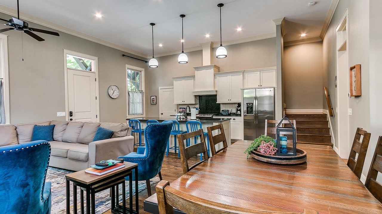 Photo of Livingroom in Carlton Landing