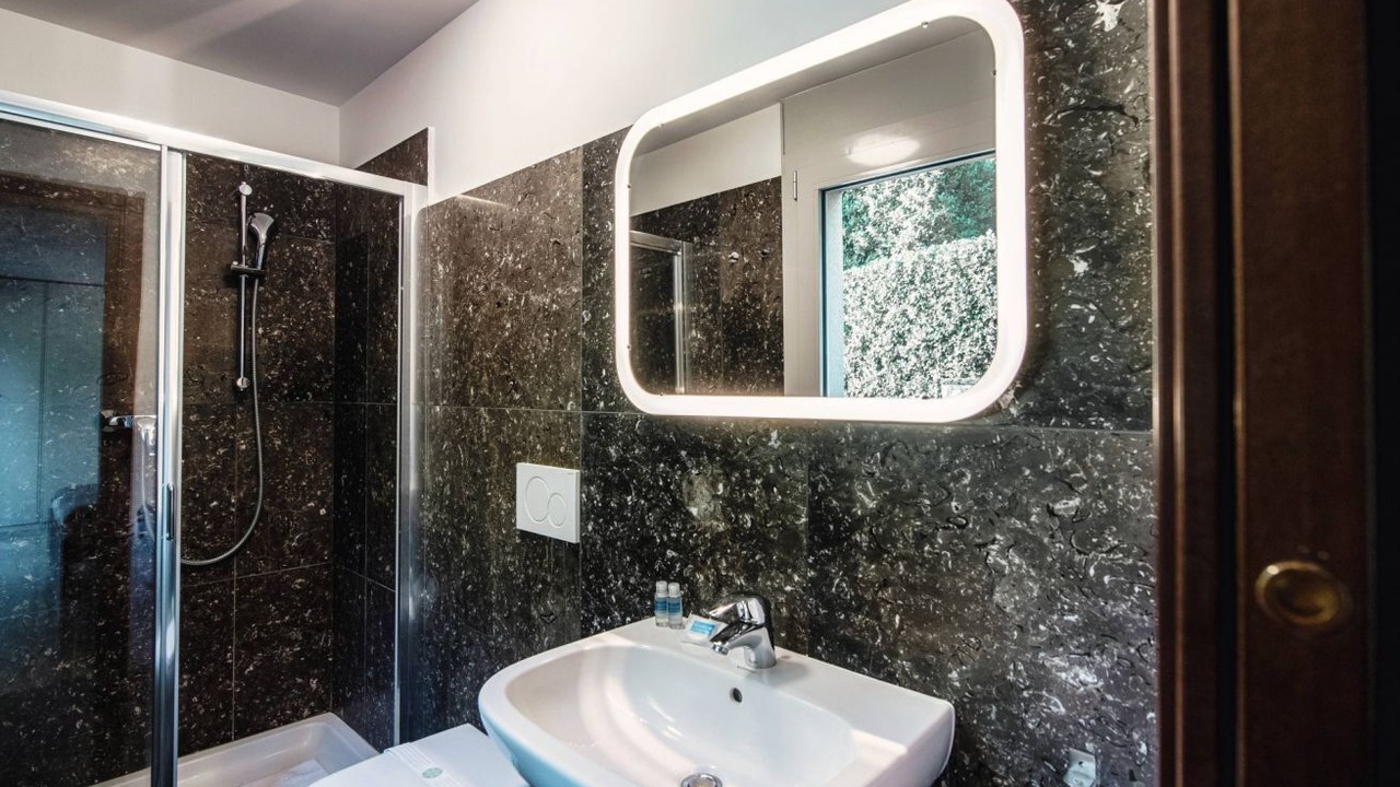 Photo of Bathroom in Montagnola