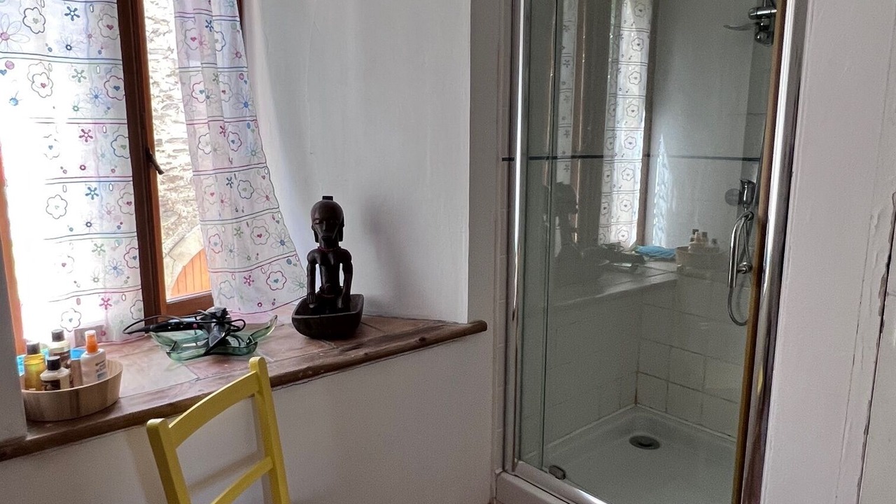 Photo of Bathroom in Cabrerolles