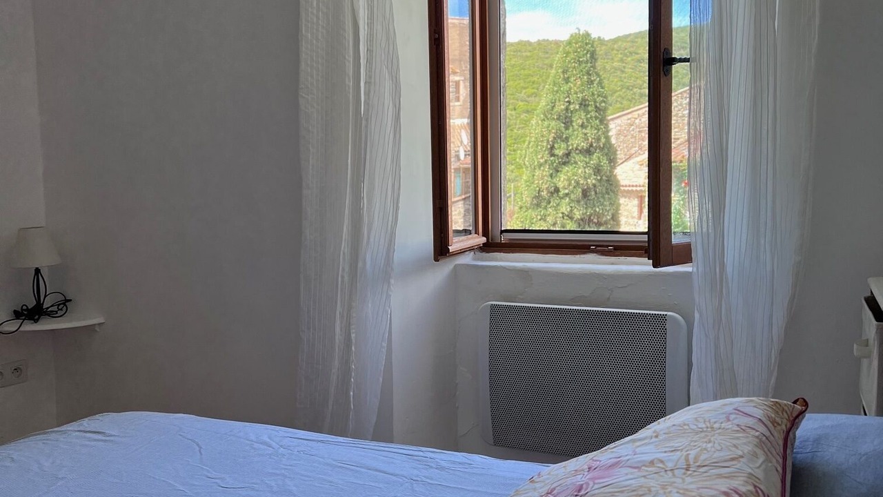 Photo of Bedroom in Cabrerolles