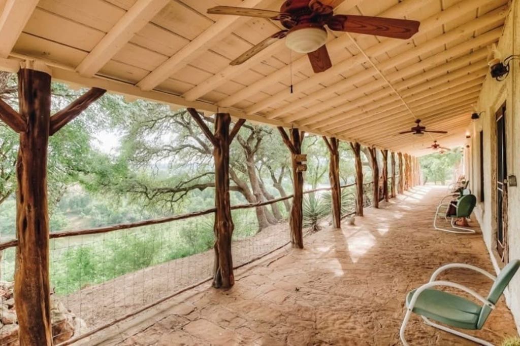 Photo of Patio Balcony in Mineral Wells